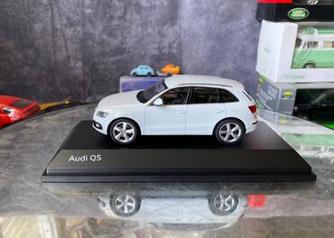 Avtomobil modelləri: Коллекционная модель AUDI Q5 PA White 2013 Schuco Scale 1:43 Art. — 11