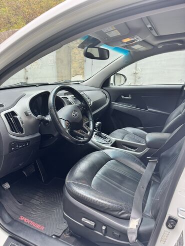 Kia: Kia Sportage: 0.2 l | 2015 il Universal — 15