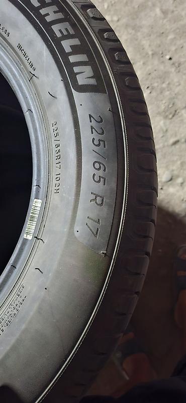 Транспорт: Шины 225 / 65 / R 17, Лето, Б/у, Комплект, Внедорожные (АТ/МТ), Michelin — 2