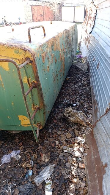 Баки: Бак — 13