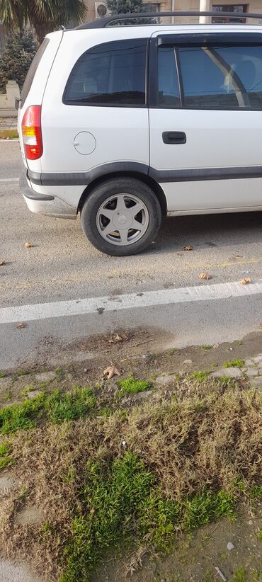 Opel: Opel Zafira: 2.2 l | 2001 il 48300 km Van/Minivan -da lalafo.az — 4 Opel: Opel Zafira: 2.2 l | 2001 il 48300 km Van/Minivan — 4