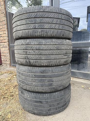 245/40/19 комплект 70%