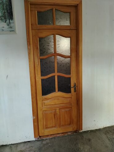 Входные двери: 4 qapı. 50 azn. Fıstıqdandir. Endirim olacaq. 😍