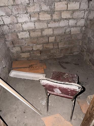 магазин инструментов: Помещение-кладовая/хозблок в кирпичном исполнении. - Кирпичные стены — 1