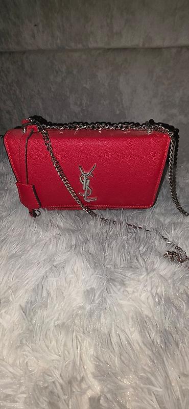 Классические сумки: Сумка на цепочке Saint Laurent (YSL) красного цвета - Компактная — 2
