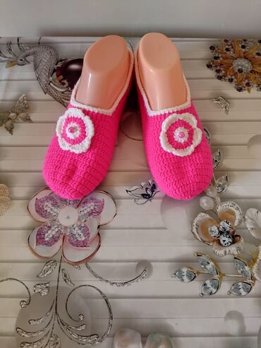 Kolqotkalar, corablar: Toxunma corab satılır Çatdırma pulsuzdur Whatsapp aktivdir istəyən — 10