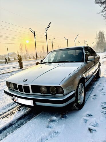 BMW: BMW 5 series: 1993 г., 2.5 л, Механика, Бензин, Седан