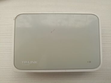 tps: TP-LINK модель TP-SF1005D(RU) настольный коммутатор 5-портовый 10/100