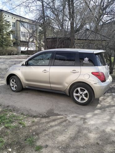 Toyota: Toyota ist: 2003 г., 1.3 л, Автомат, Газ, Хэтчбэк