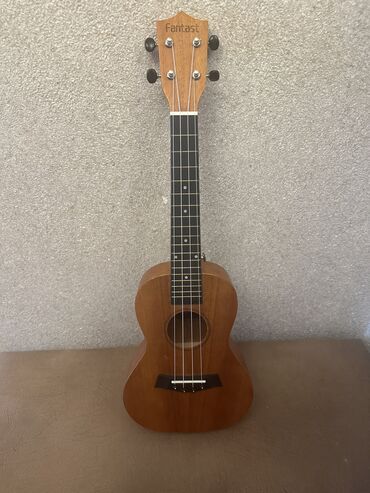 gitara kabel: Ukulele, İşlənmiş, Ünvandan götürmə