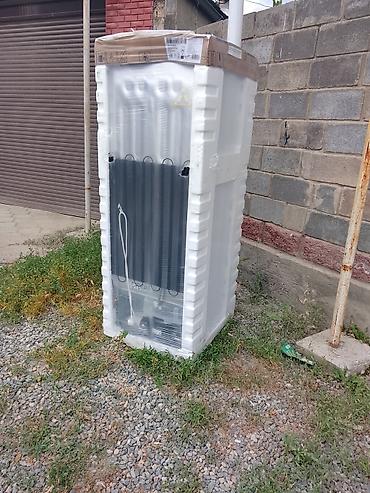 indesit: Холодильник Indesit, Новый, Двухкамерный, De frost (капельный), 60 * 167 * 60 — 6