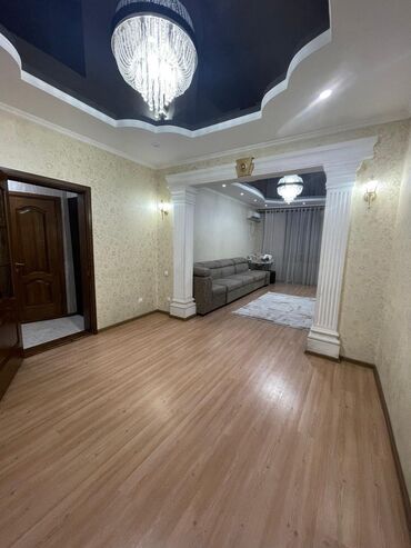 продается квартира жк восточный парк: 3 комнаты, 88 м², 106 серия улучшенная, 3 этаж, Старый ремонт