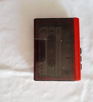 crown cwd 1905w: Prenosni kasetni plejer (walkman) – retro model - Boja: crvena sa — 1