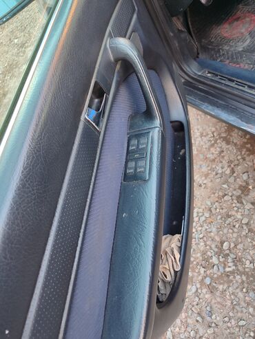 Audi: Audi 100: 1992 г., 2.3 л, Механика, Бензин, Седан — 8