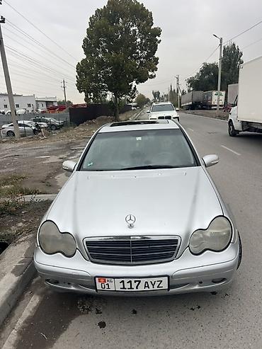 Mercedes-Benz C-Class: 2001 г., 2 л, Механика, Бензин, Седан