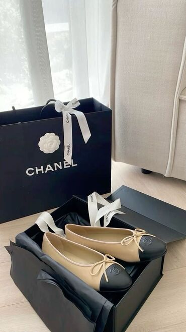 одноразовые домашние тапочки: Туфли, 38, Chanel, Новый, цвет - Бежевый, Самовывоз