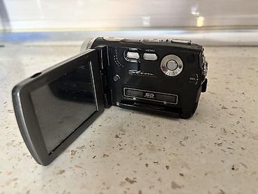 Videokameralar: Məhsul: Sony rəqəmsal videokamera (Slim seriyası) Xüsusiyyətlər: - — 2