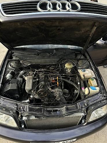 Audi: Audi A6: 1995 г., 2 л, Механика, Бензин, Седан — 6