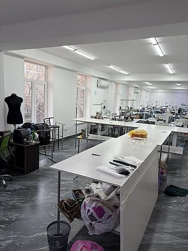 Продажа коттеджей и домов: Сдается коммерческое помещение 500 кВ 2 этажа можно все здание 4 — 12