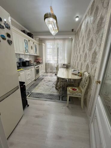 Продажа квартир: 3 комнаты, 77 м², Элитка, 1 этаж, Евроремонт