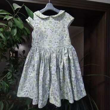детские нарядные платья для девочек: Детское платье, цвет - Зеленый, Б/у
