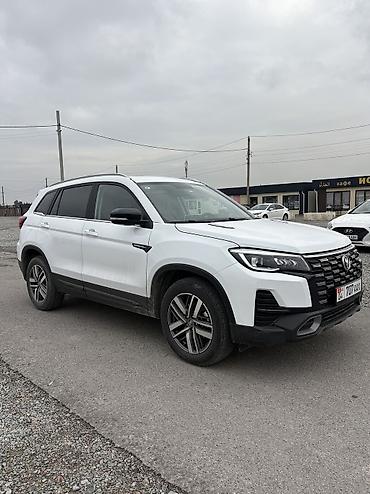 Changan: Changan CS75: 2025 г., 1.5 л, Робот, Бензин, Кроссовер — 3