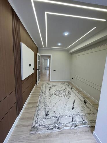 срочно продаётся 1 комнатная квартира в районе ошского рынка: 1 комната, 42 м², Элитка, 1 этаж, Дизайнерский ремонт
