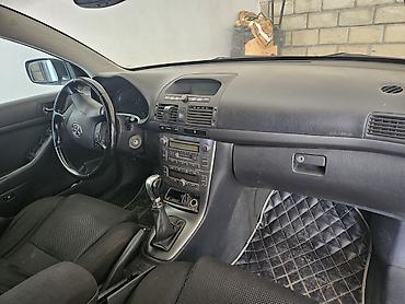 kia servis ehtiyat hisseleri: Toyota Avensis Universal (kompakt karvan) – gümüşü rəng Xarici: - — 4