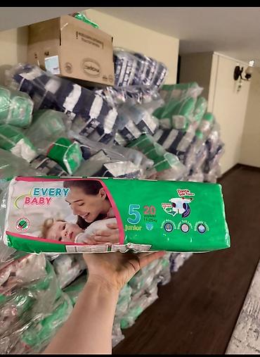 pampers 5: Pampers Türkiyenin 4.ve 5 nomre hardasa 400 pacqa var .1 paçqada 20 ve — 2