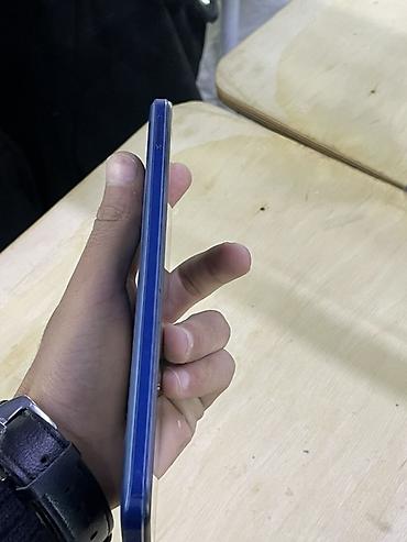 iphone 7 32: IPhone 12, синий цвет корпуса Характеристики и особенности: - Экран — 9
