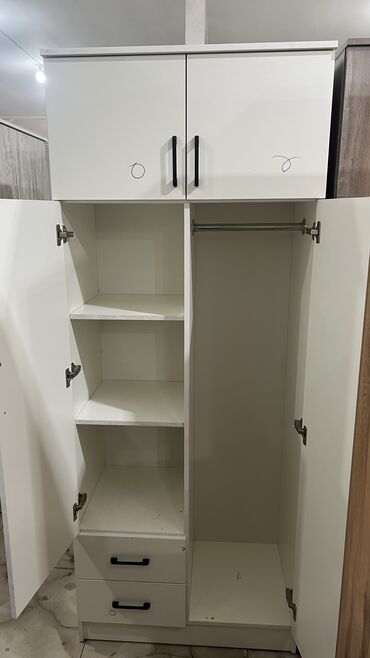 Шкафы для одежды: Шкаф для одежды, Новый, Прямой, ЛДСП — 32