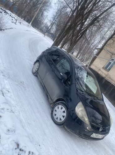 Honda: Honda Fit: 2005 г., 1.3 л, Автомат, Бензин