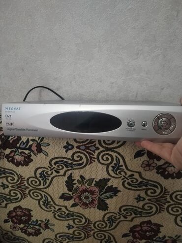 video reqstrator: NEOSAT SX-1600 PLUS peyk qəbuledicisi Xüsusiyyətlər: - DVB uyğunluq