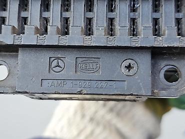 200: Блок предохранителей Mercedes-Benz 2002 г., Б/у, Оригинал, Германия — 10