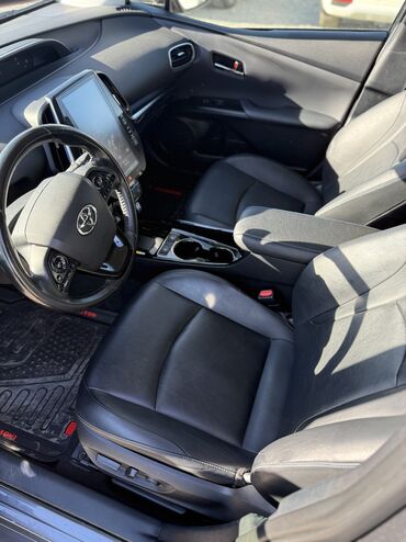 Toyota: Toyota Prius: 2019 г., 1.8 л, Вариатор, Гибрид, Хэтчбэк — 12