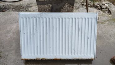 Решетки: İkinci əl ağ rəngdə, divara bərkidilən radiator. İstilik sistemləri