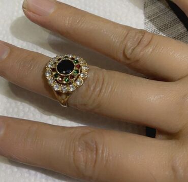 Üzüklər: Üzük — 3