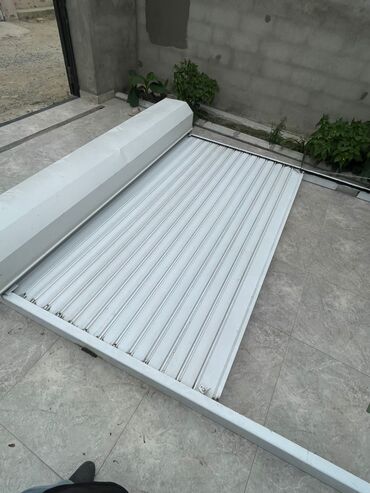 Furnitura və aksessuarlar: *gülü.h* Jalüz Qapi *300Azn* (Ölçü-3.30/2.60)