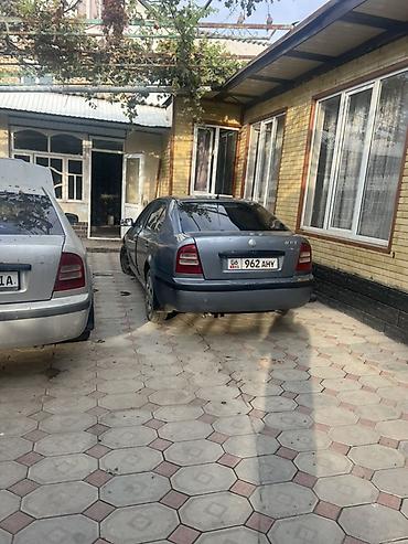 грузовой volkswagen: Skoda Octavia: 2002 г., Лифтбек — 1