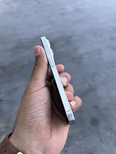 iphone en ucuz telefon: IPhone 15 Pro, 128 GB, White Titanium, Face ID, Simsiz şarj, Zəmanət — 3