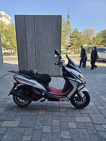 ямаха скутер: Макси-скутер Yamaha, 150 куб. см, Бензин, Б/у — 4