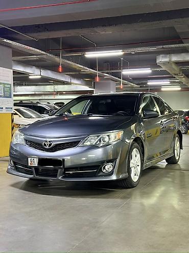 bmw 1 8: Toyota Camry: 2012 г., 2.5 л, Автомат, Бензин, Седан — 3