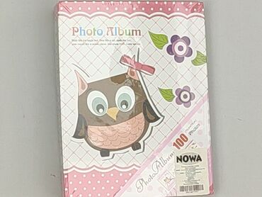 Album na zdjęcia o wymiarach 25x18 cm, przeznaczony na 100 zdjęć