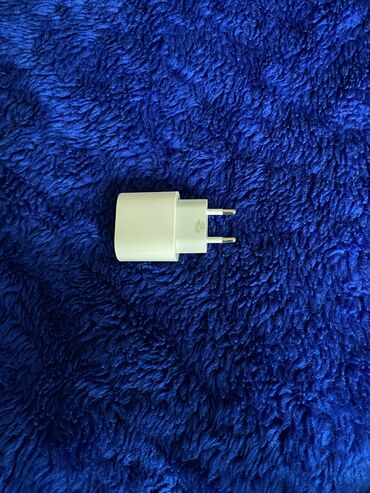 w pover: Adapter Apple, 20 Vt, İşlənmiş