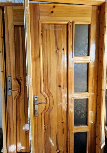 avropa qapilari gence: Arjinal zamoklarnan her biri 40manatadi zamok biri 130 manat 5 eded