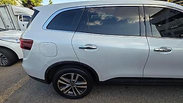 1 18: Кроссовер Samsung (Renault) QM6 / Koleos, белый цвет кузова. Основные — 7