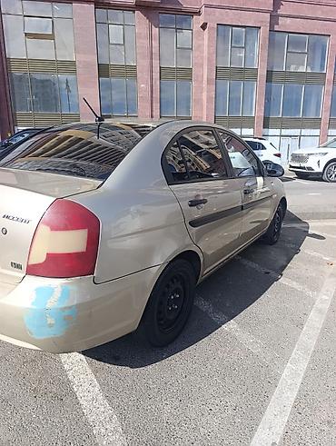 Hyundai: Hyundai Accent: 1.5 l | 2008 il Sedan — 7