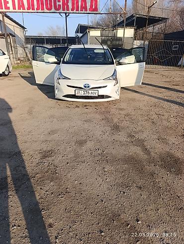 Toyota: Toyota Prius: 2017 г., 1.8 л, Вариатор, Гибрид, Хэтчбэк — 3