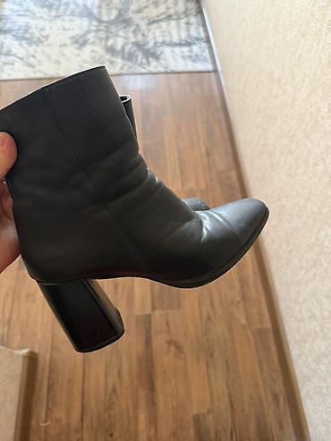 Пол сапог женский - Материал: натуральная кожа - Носок: зауженный