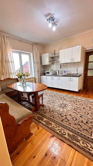 Долгосрочная аренда домов: 305 м², 6 комнат, Утепленный, Бронированные двери, Балкон застеклен at lalafo.kg — 4 Долгосрочная аренда домов: 305 м², 6 комнат, Утепленный, Бронированные двери, Балкон застеклен — 4